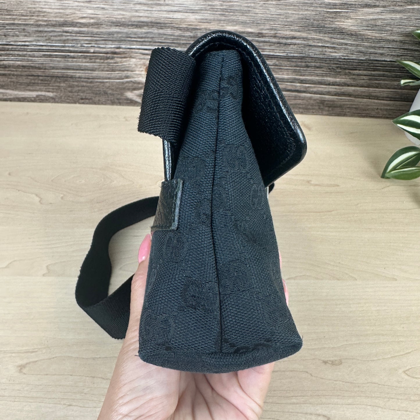 Gucci GG Web Buckle Belt Bag Black