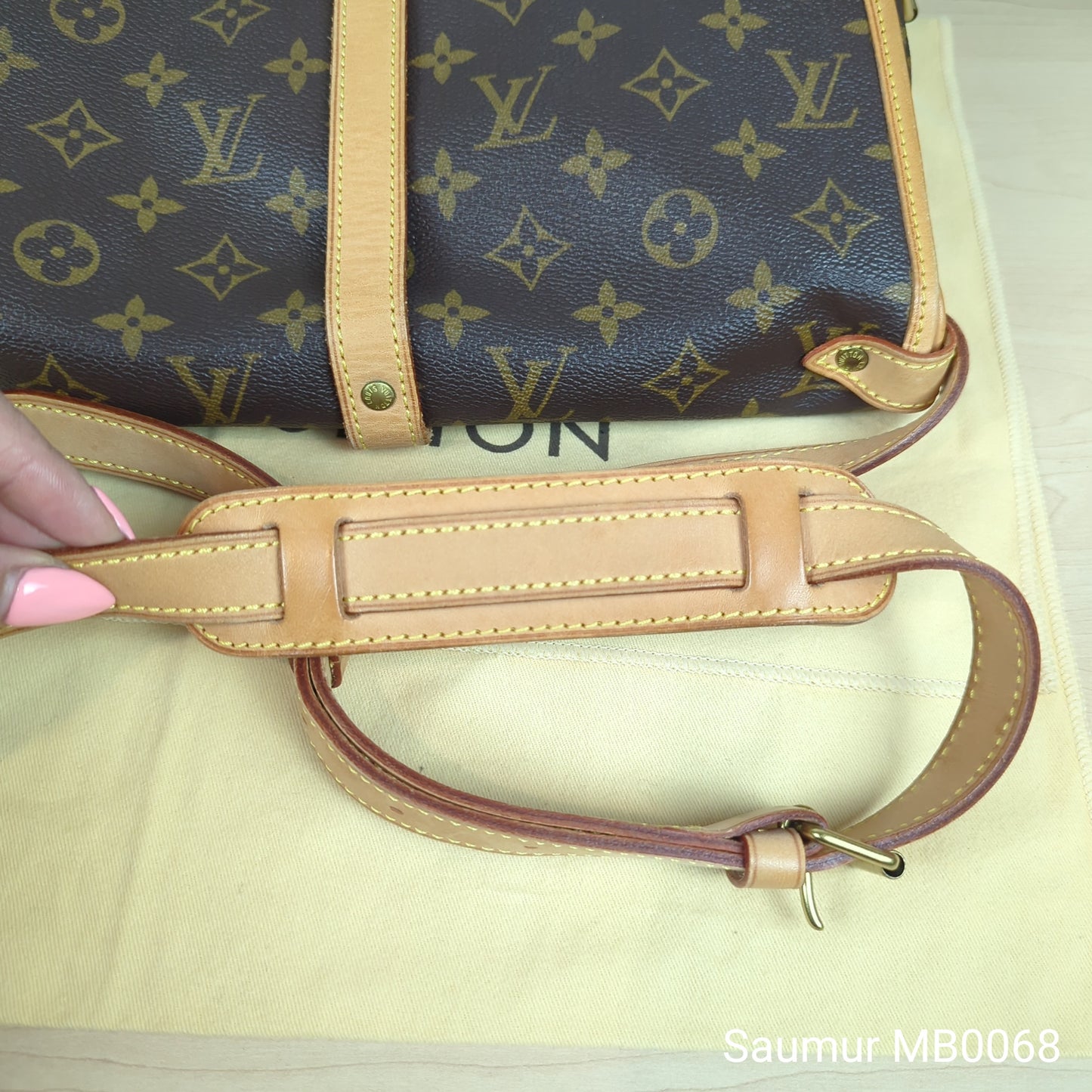 Louis Vuitton Monogram Saumur 30 Messenger Bag