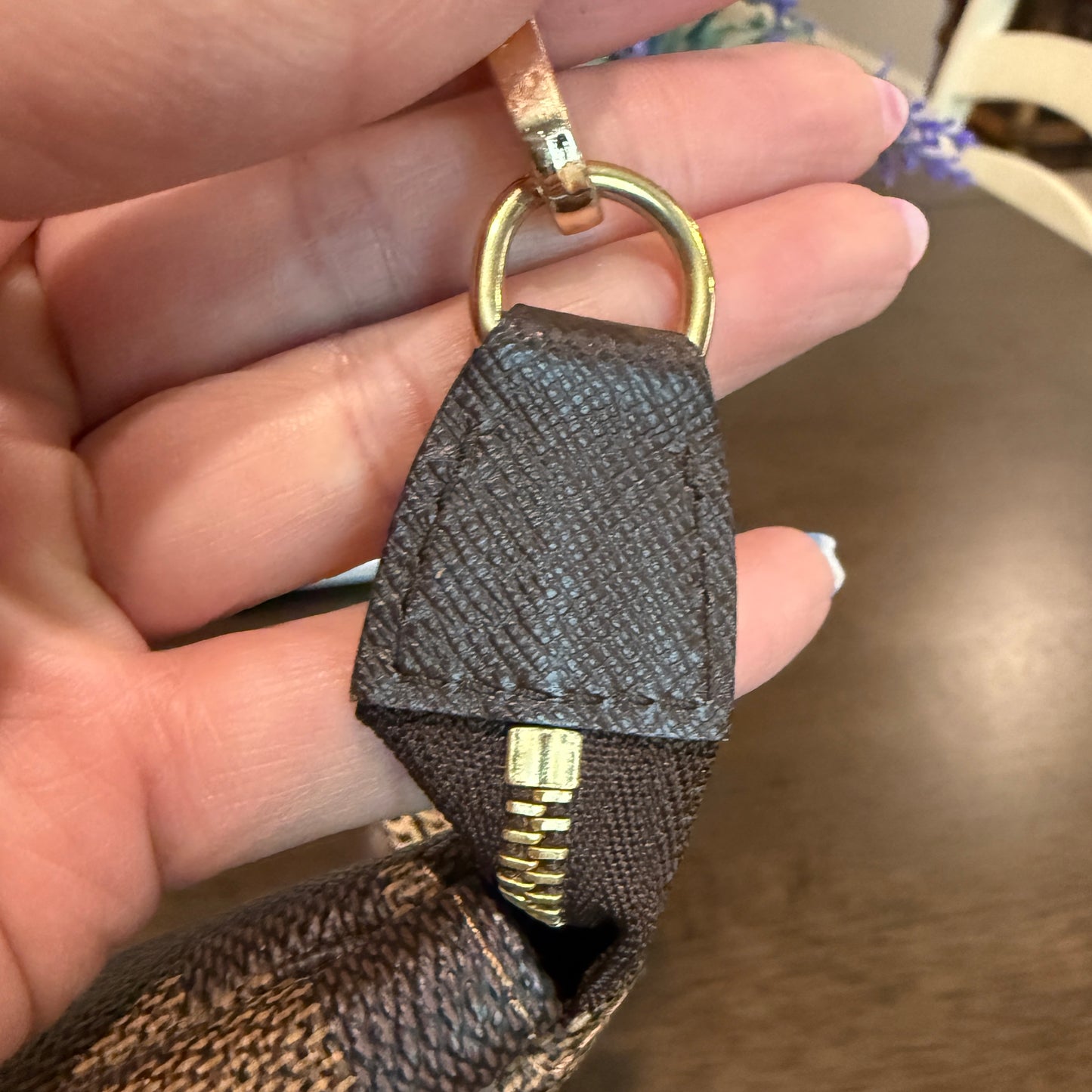 Damier Ebene Marais Pochette