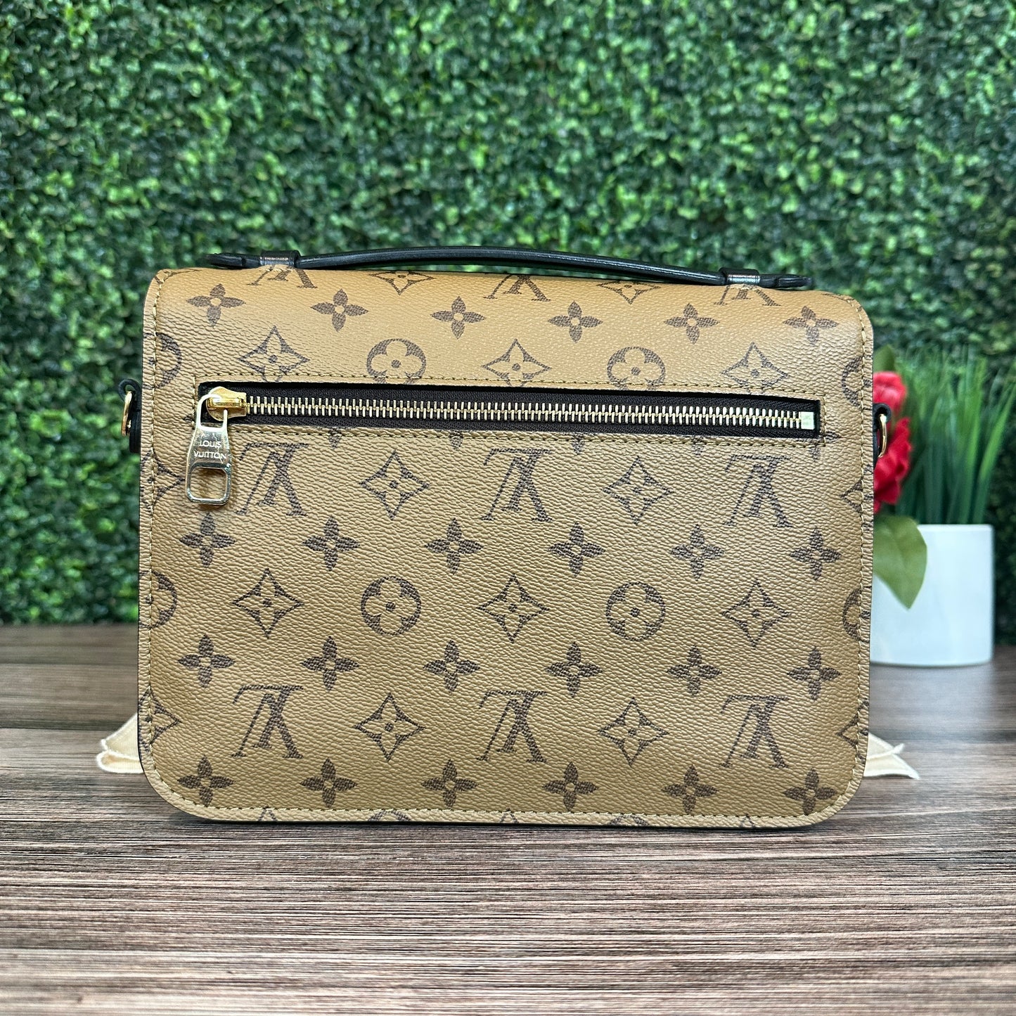 Louis Vuitton Reverse Monogram Pochette Metis