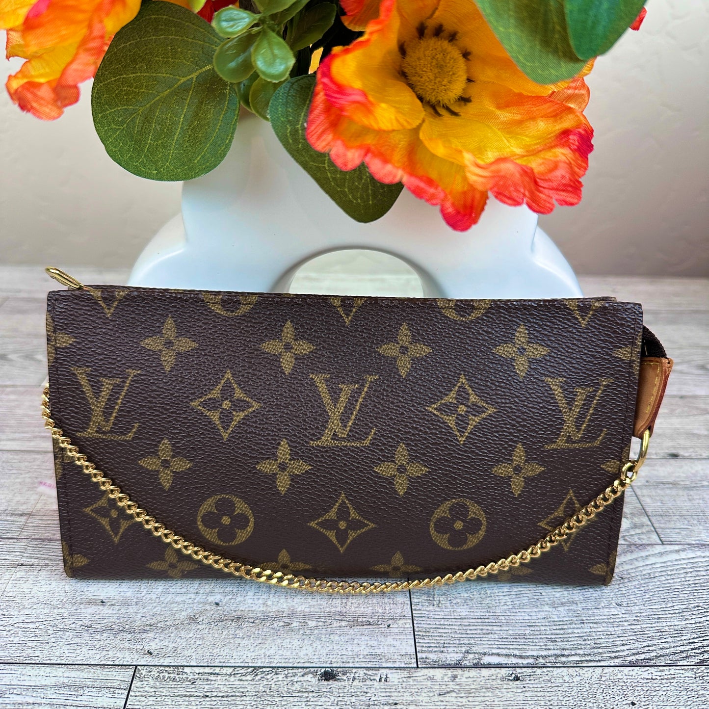 Louis Vuitton Monogram Bucket GM Pouch
