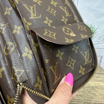 Louis Vuitton Escapade Travel Organizer Zip Wallet