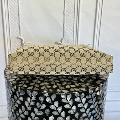 Gucci Classic GG Flat Medium Messenger Bag OffWhite