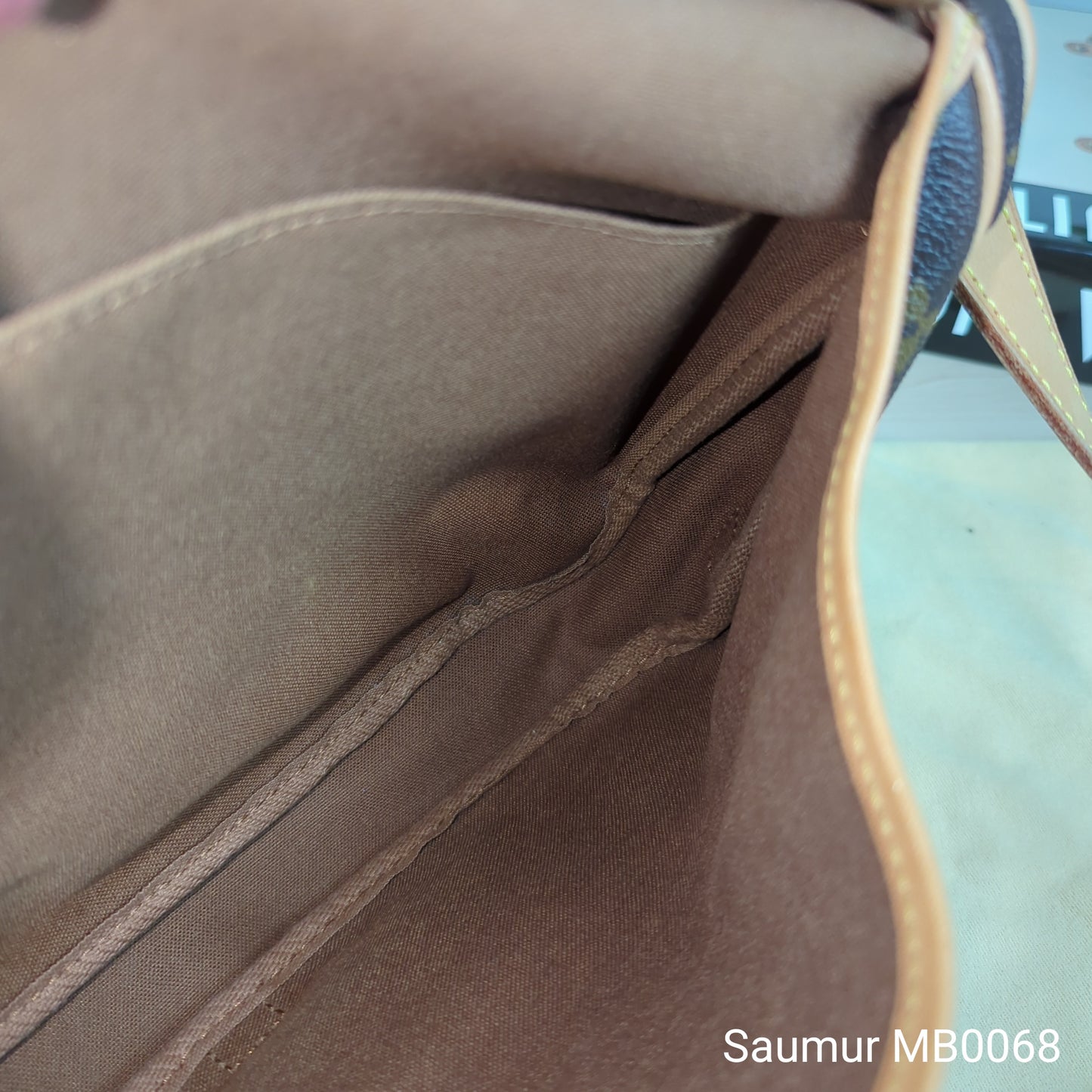 Louis Vuitton Monogram Saumur 30 Messenger Bag
