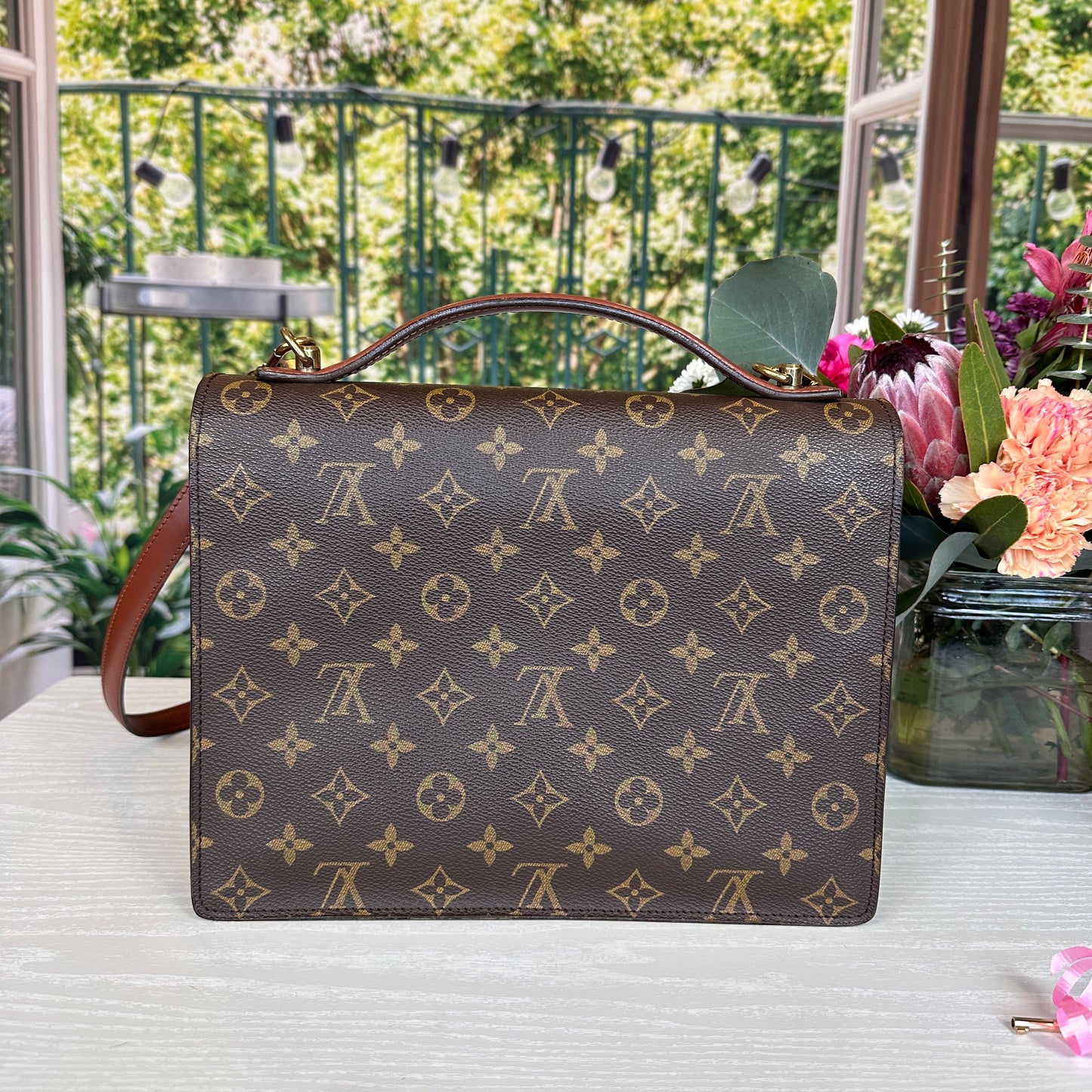 Louis Vuitton Vintage Monceau 28