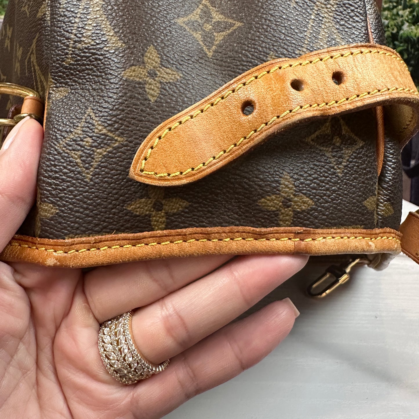 Louis Vuitton Batignolles Horizontal Tote