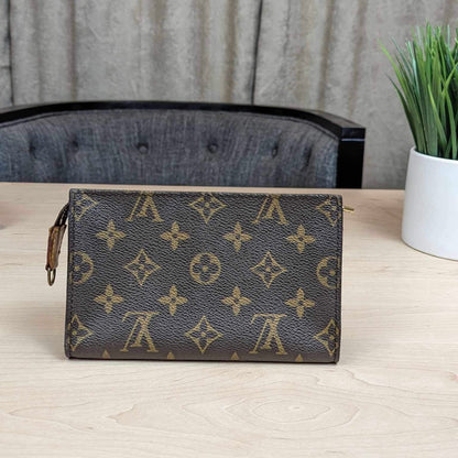 Louis Vuitton Monogram Bucket Pochette