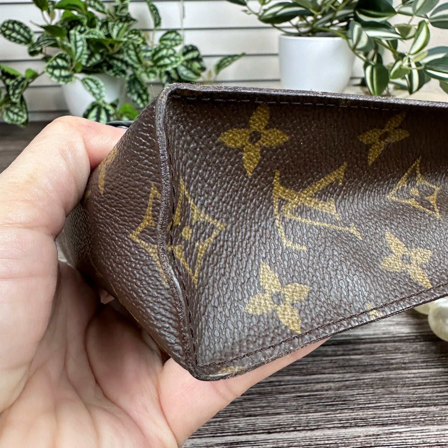 Louis Vuitton Vintage Toiletry 26 Monogram