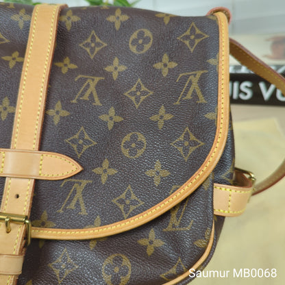 Louis Vuitton Monogram Saumur 30 Messenger Bag
