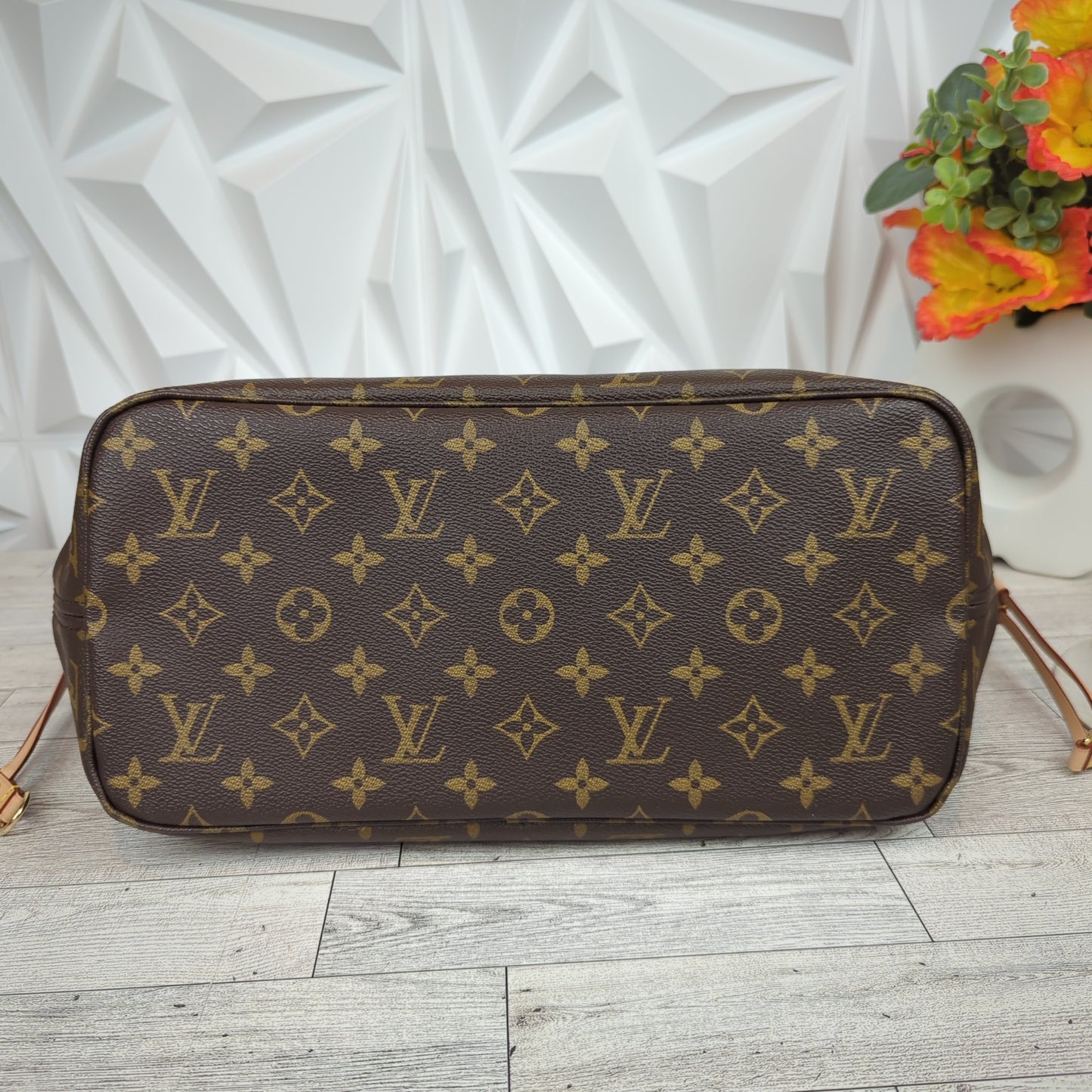 Louis Vuitton Neverfull MM Monogram