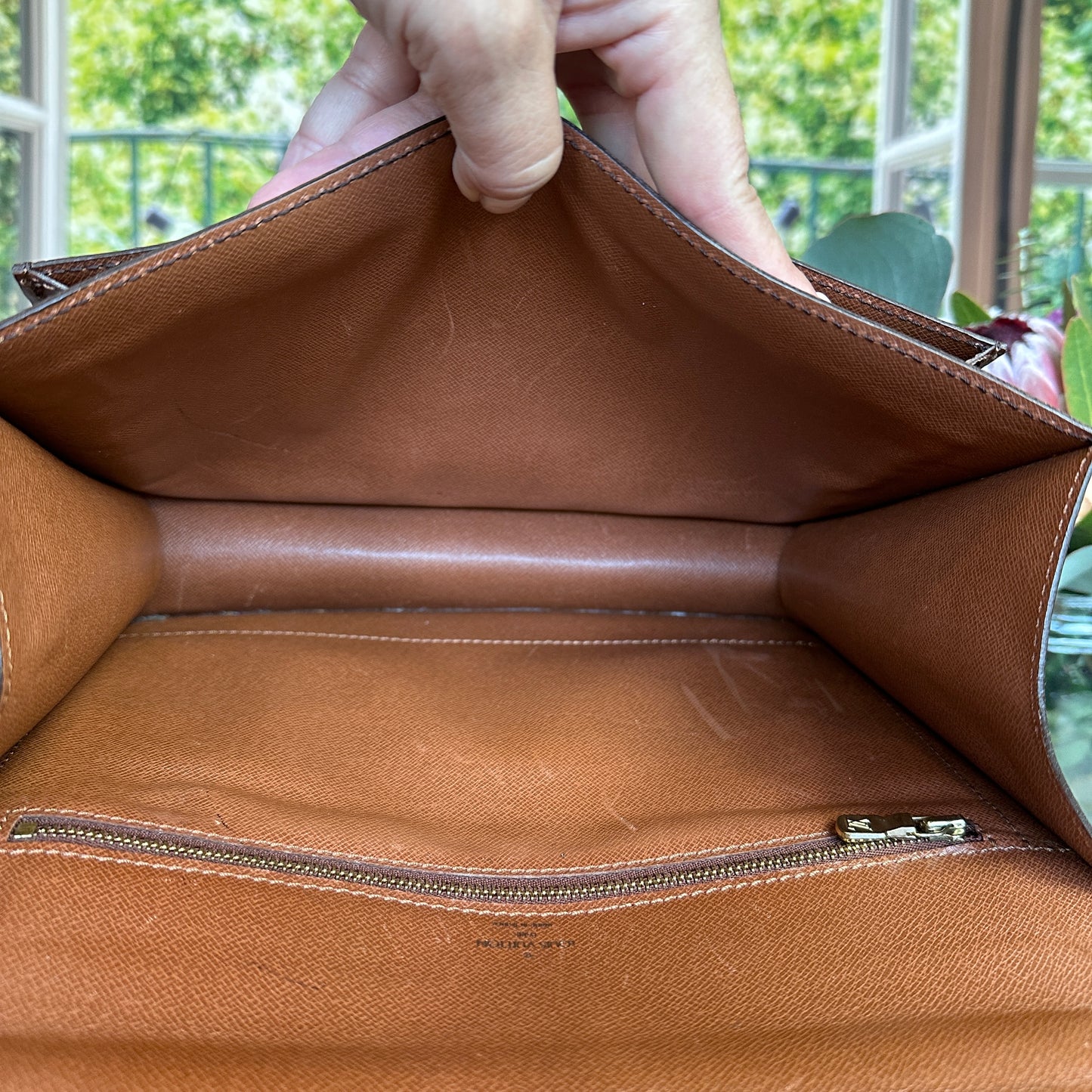 Louis Vuitton Vintage Monceau 28