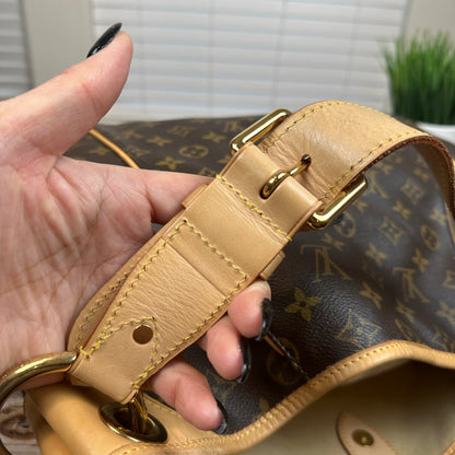 Louis Vuitton Monogram Galliera GM Hobo