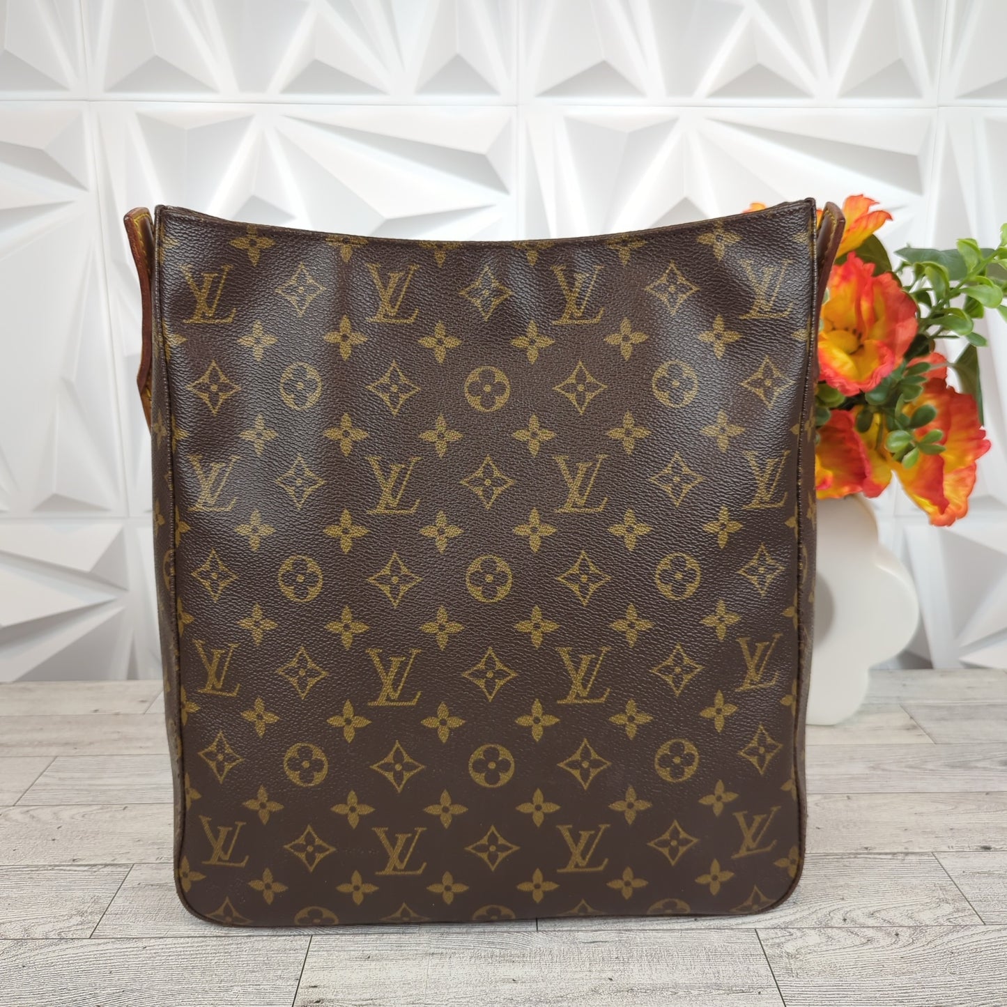 Louis Vuitton Monogram Looping GM