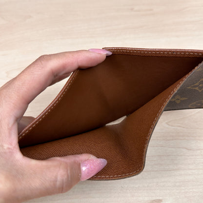 Louis Vuitton Men Bifold Wallet