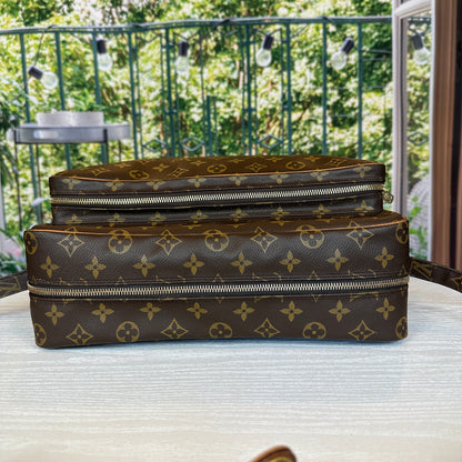 Louis Vuitton Nile GM Crossbody Bag Monogram Canvas