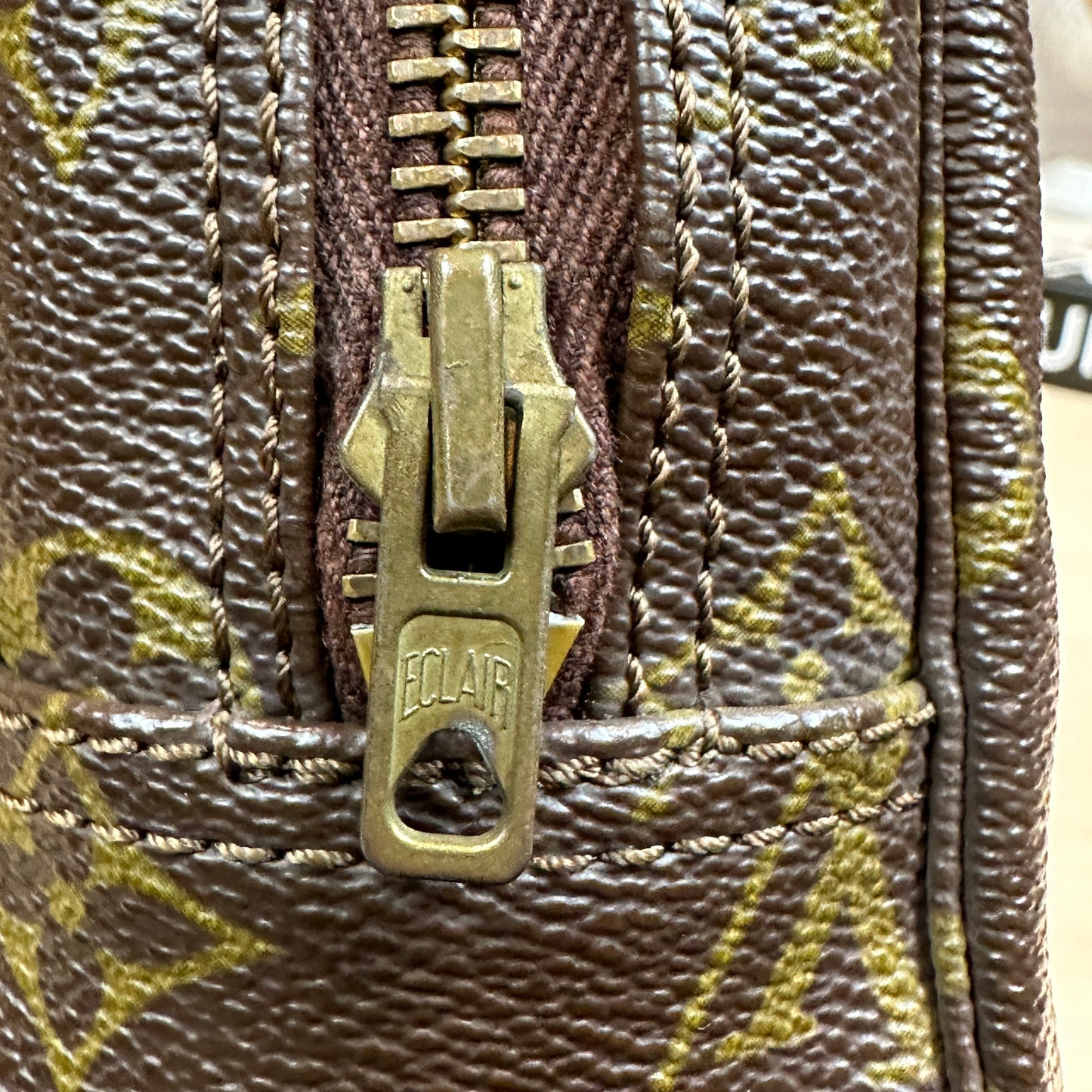 Louis Vuitton Vintage Trousse 23