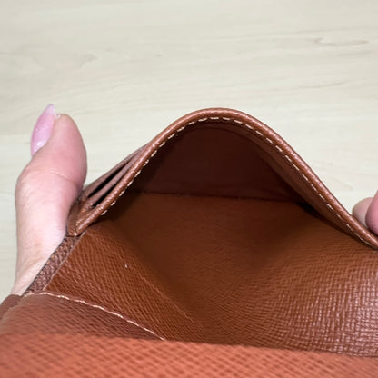 Louis Vuitton Men Bifold Wallet