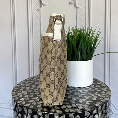Gucci Classic GG Flat Medium Messenger Bag OffWhite
