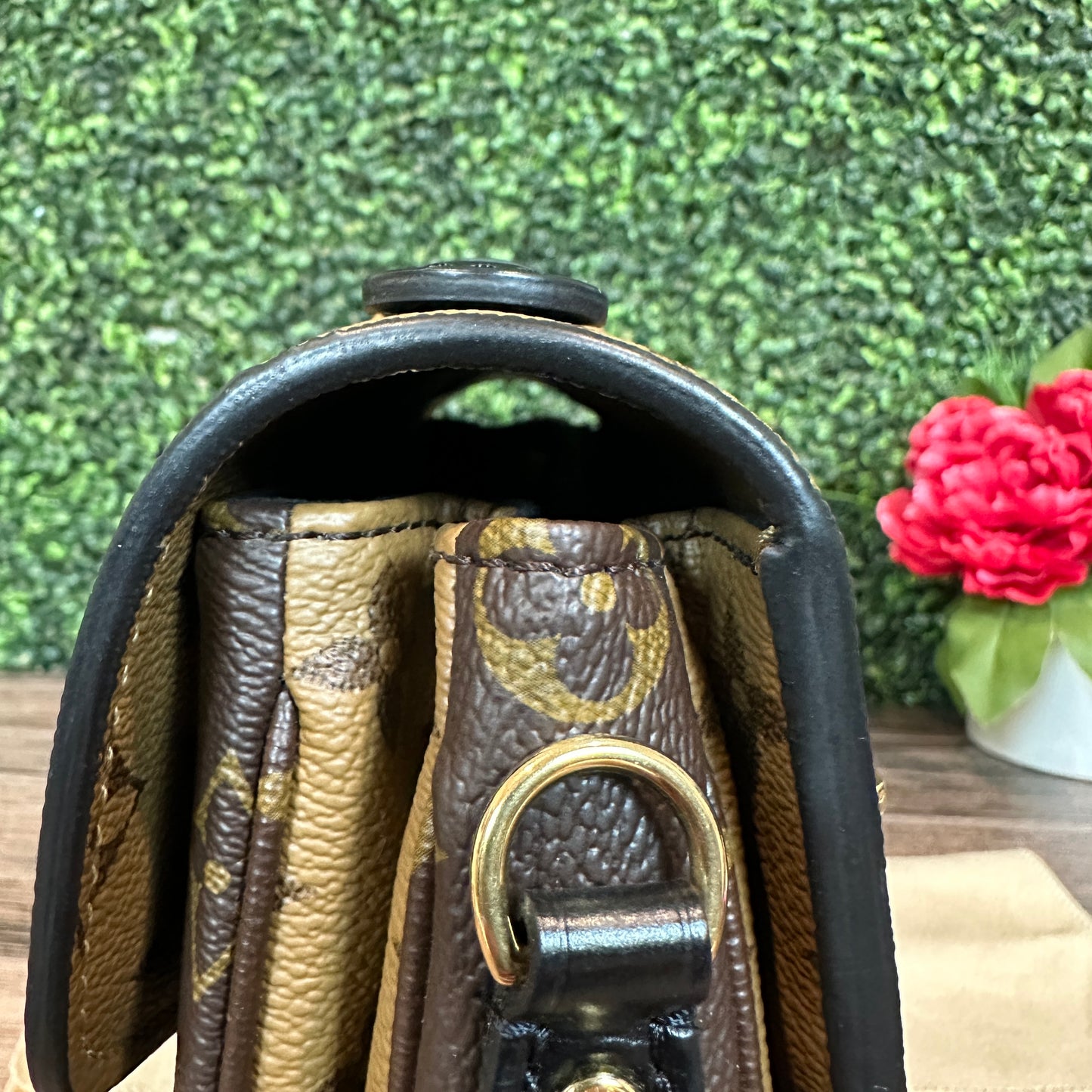 Louis Vuitton Reverse Monogram Pochette Metis