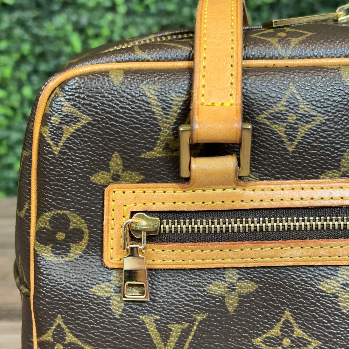 Louis Vuitton Monogram Canvas Cite MM Shoulder Bag