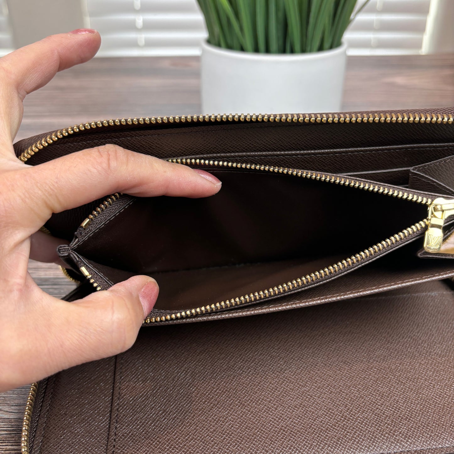 Louis Vuitton XL Zippy Organizer Damier Ebene