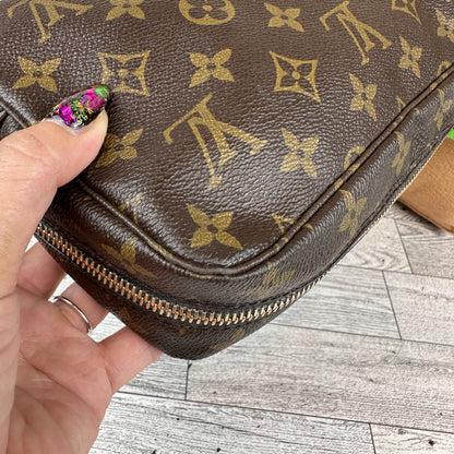 Louis Vuitton Trousse 23