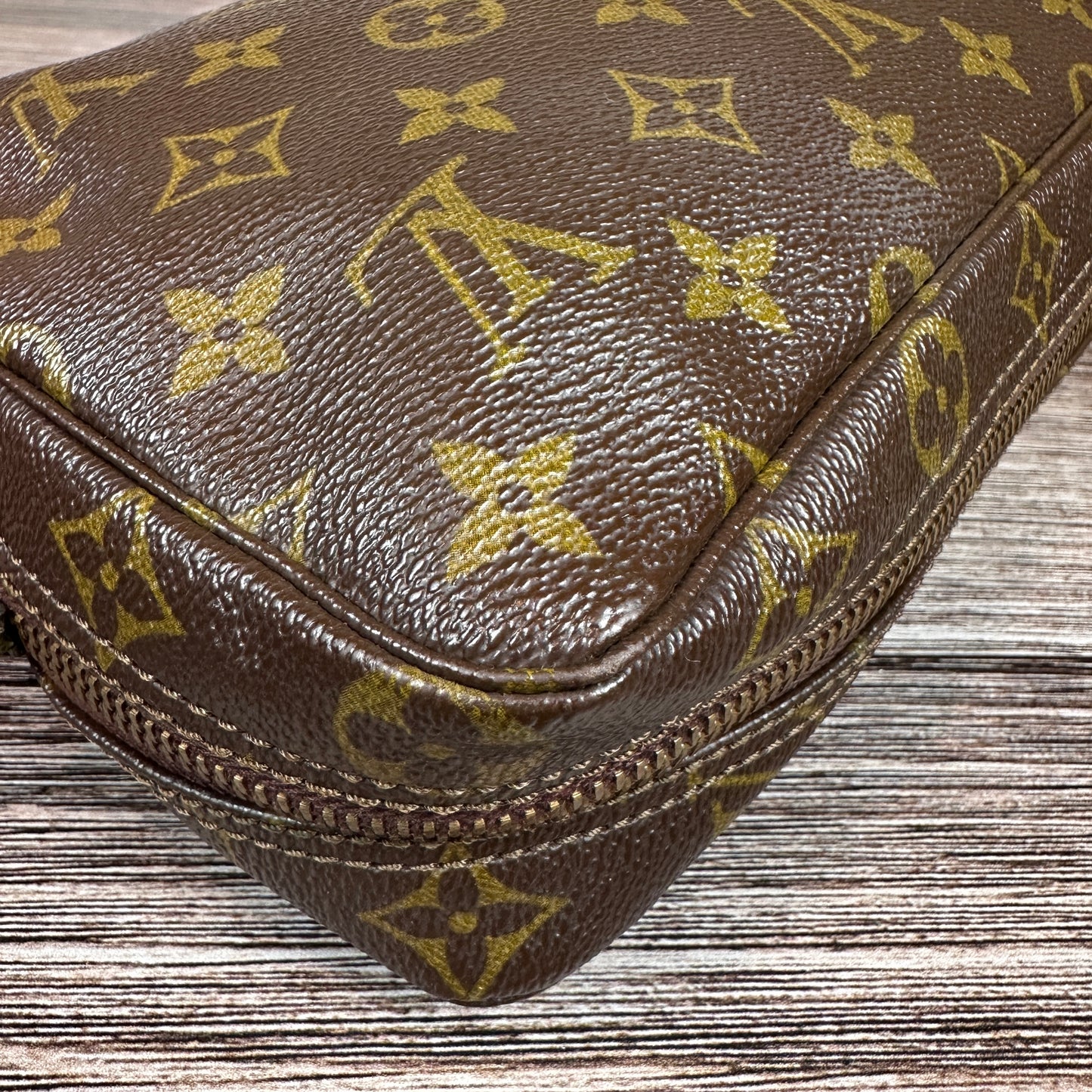 Louis Vuitton Trousse 23 Cosmetic Pouch
