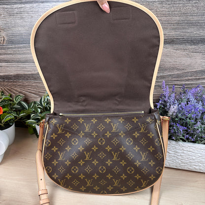 Louis Vuitton Menilmontant GM