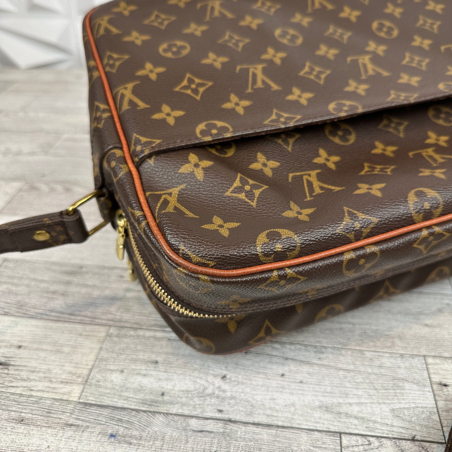 Louis Vuitton Monogram Sac Migrator Messenger Bag