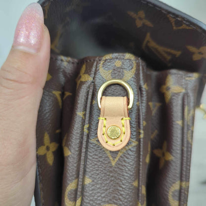 Louis Vuitton Monogram Pochette Metis