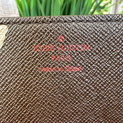 Louis Vuitton Damier Ebene Card Case