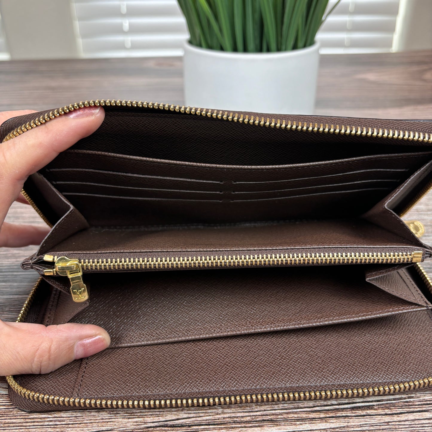 Louis Vuitton XL Zippy Organizer Damier Ebene