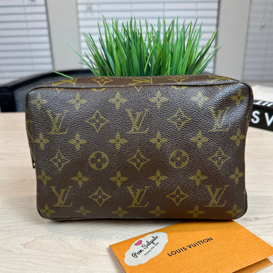 Louis Vuitton Vintage Trousse 23