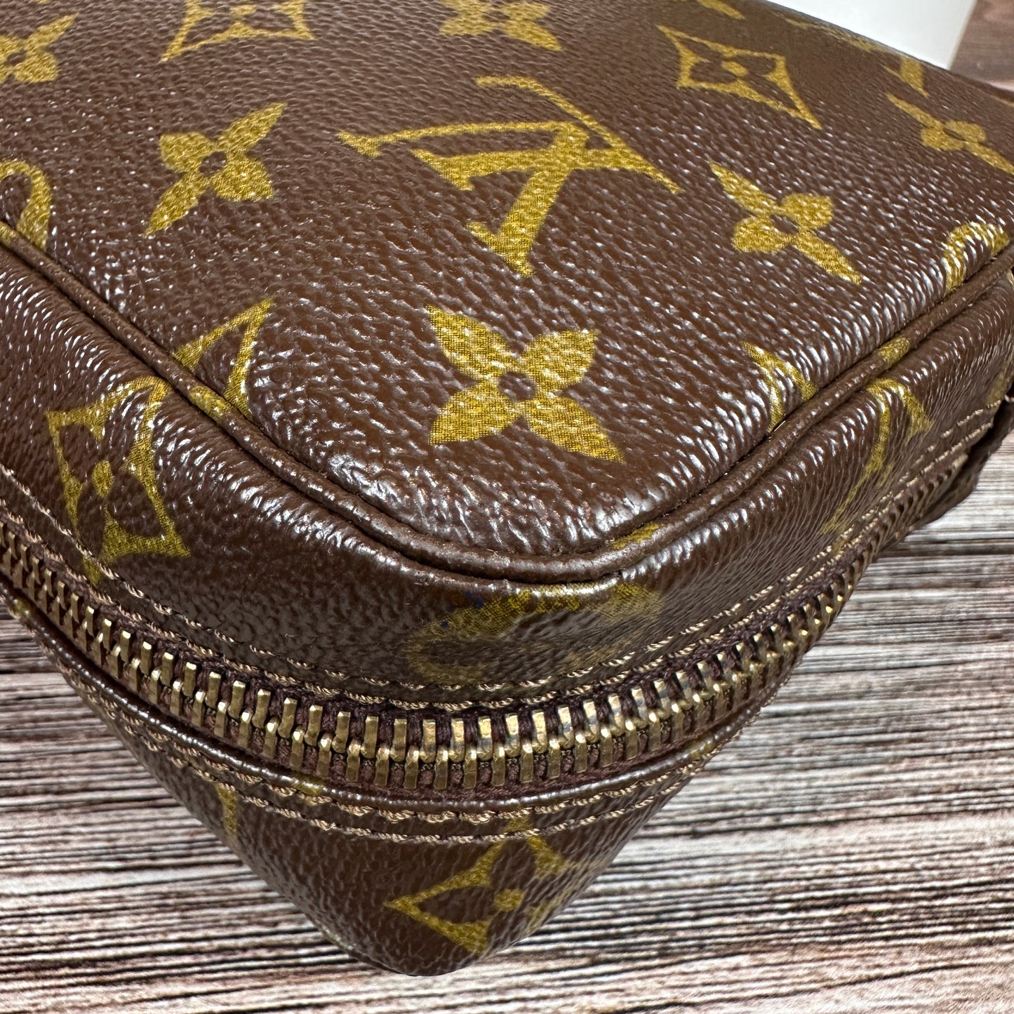 Louis Vuitton Trousse 23 Cosmetic Pouch
