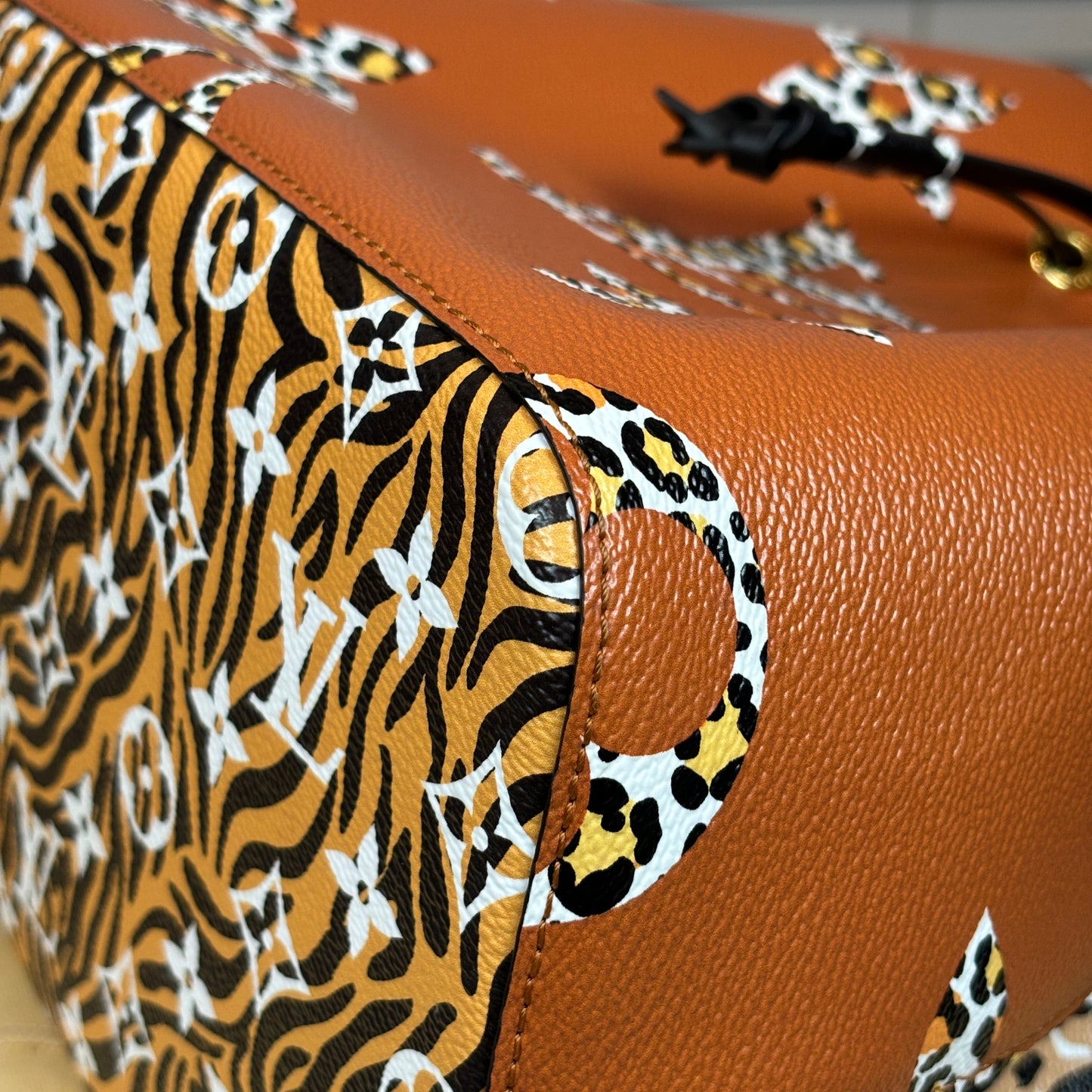Louis Vuitton Limited Edition Monogram Giant Jungle NéoNoé
