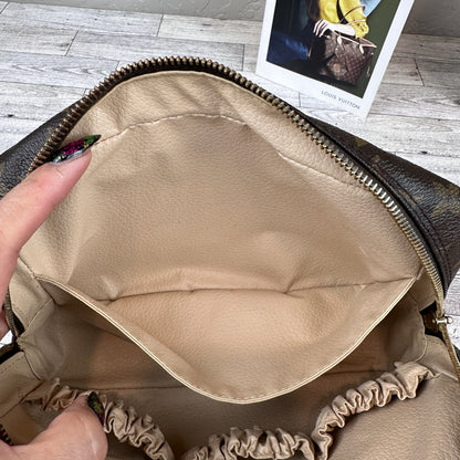 Louis Vuitton Trousse 23
