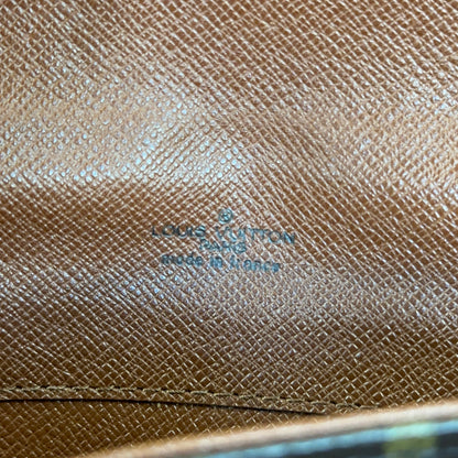 Louis Vuitton Lena Clutch