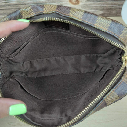 Louis Vuitton Damier Canvas Macao Wristlet Clutch