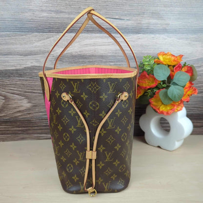 Louis Vuitton Limited Edition Grenade Pink V Neverfull MM