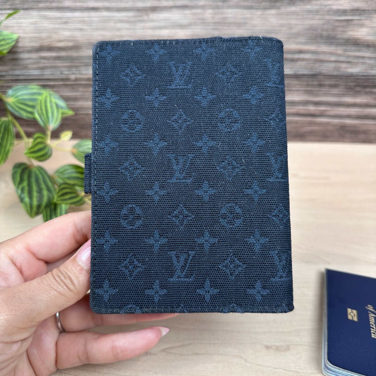 Louis Vuitton Mini Lin Agenda PM Navy Blue