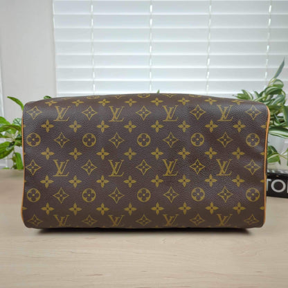 Louis Vuitton Speedy 35 Monogram