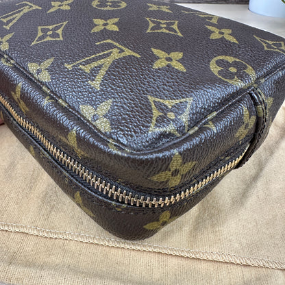Louis Vuitton Trousse 18 Monogram