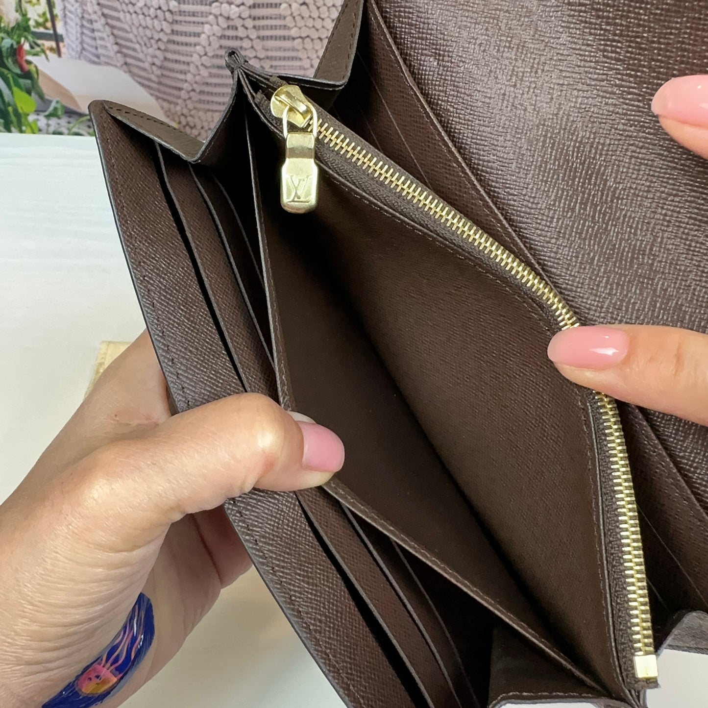 Louis Vuitton Damier Sarah Wallet New Model