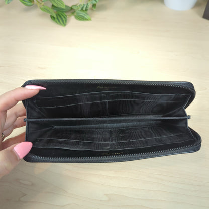 Chanel Caviar Timeless CC Zipped Wallet Black