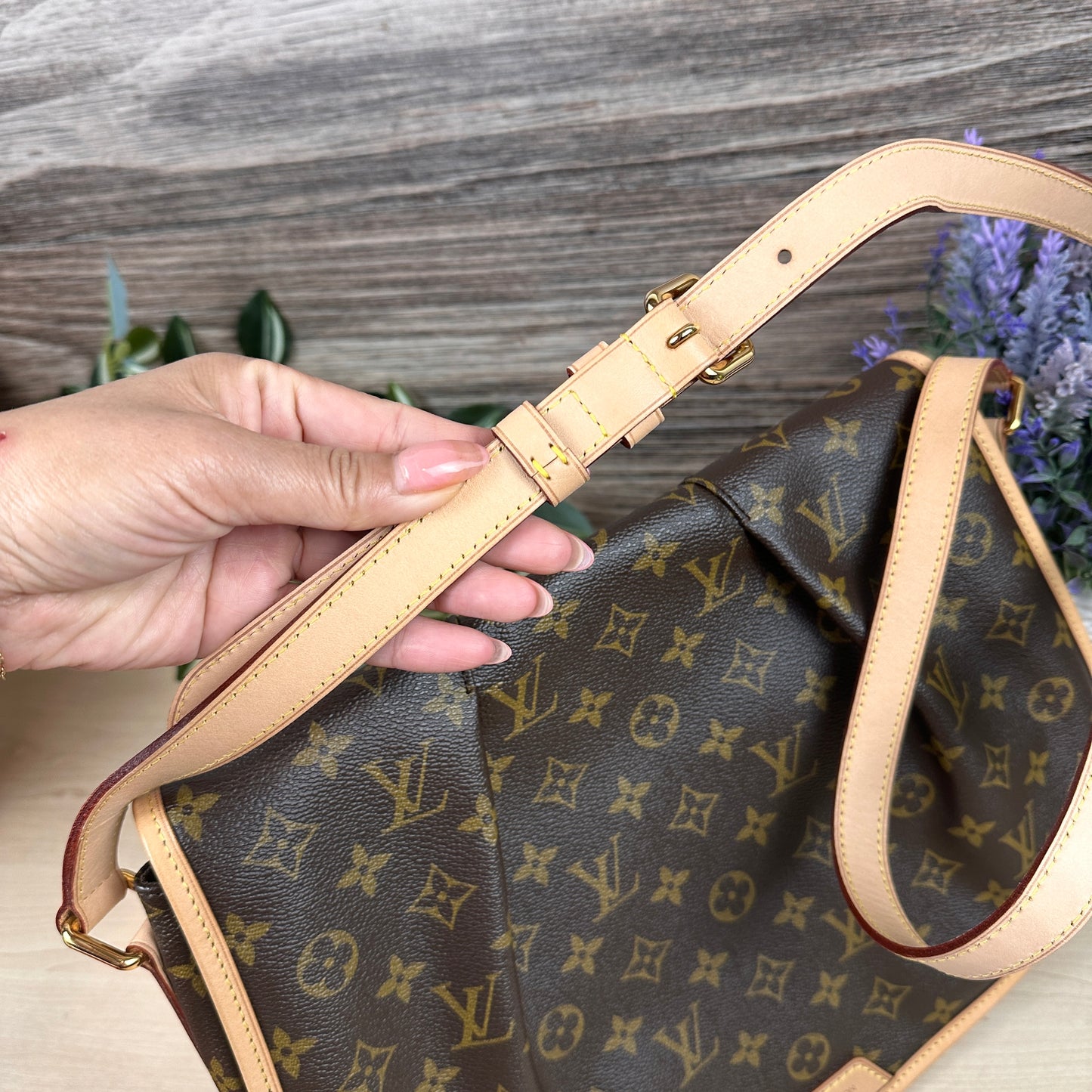 Louis Vuitton Menilmontant GM