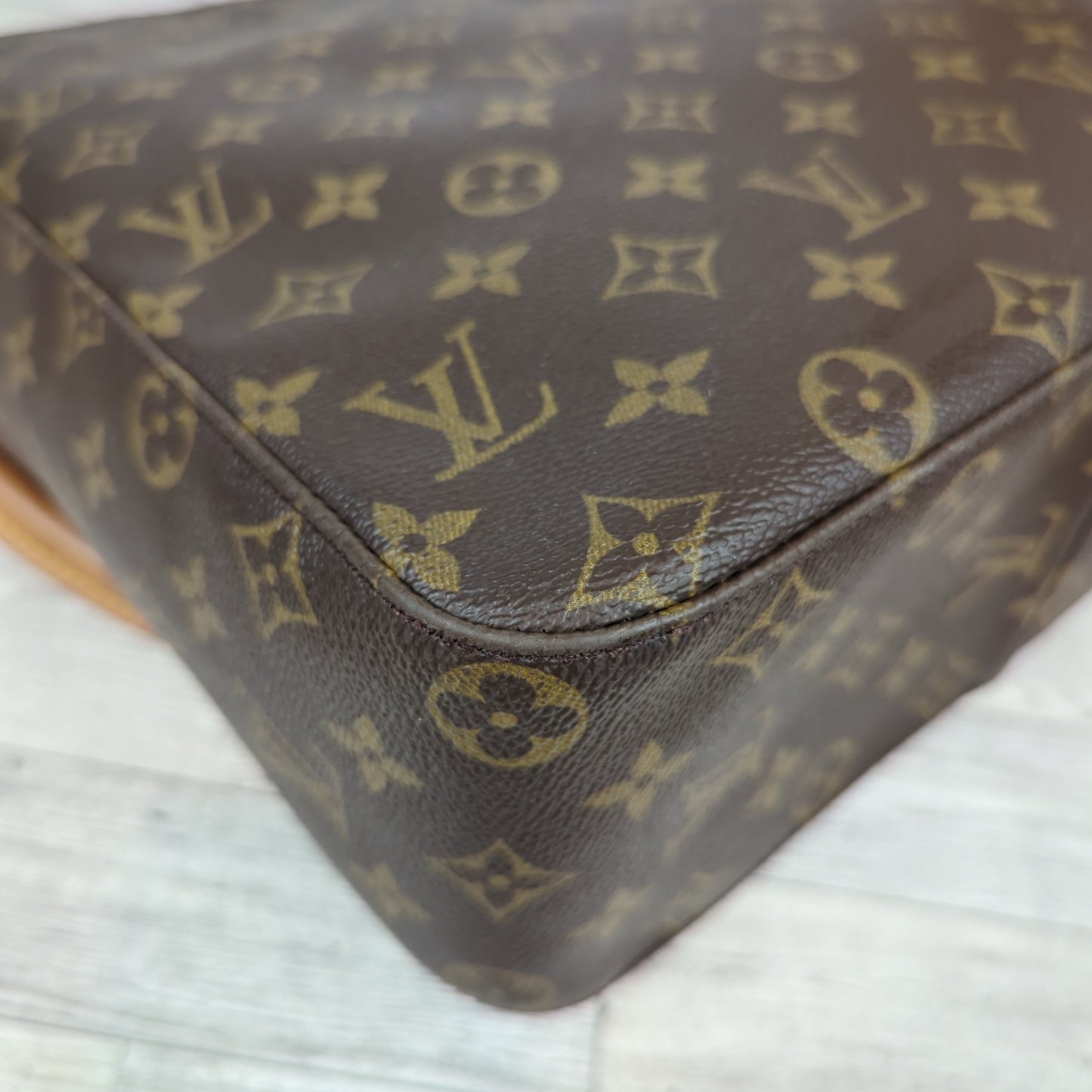 Louis Vuitton Monogram Looping GM