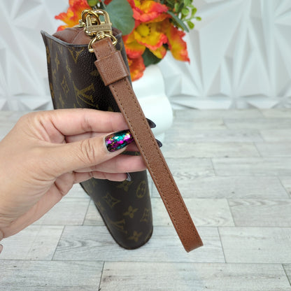 Louis Vuitton Orsay Clutch