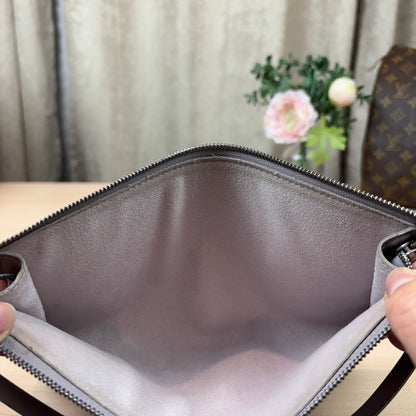 Louis Vuitton Lilac Epi Leather Accessories Pochette 24