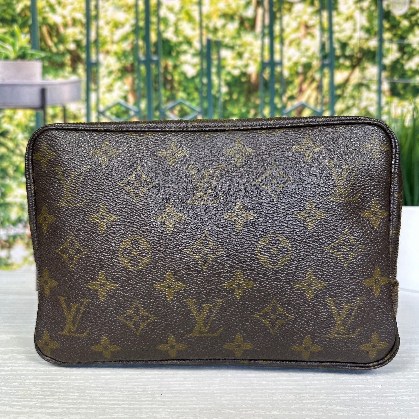 Louis Vuitton Trousse Toilet 23