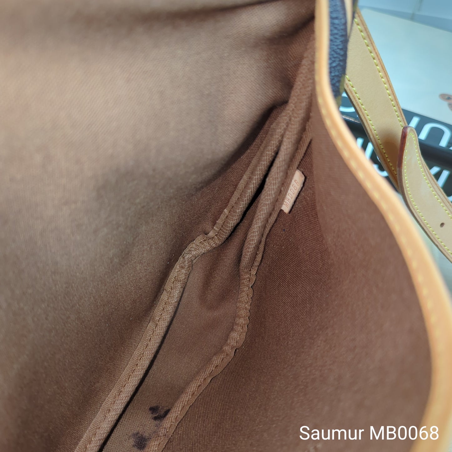 Louis Vuitton Monogram Saumur 30 Messenger Bag